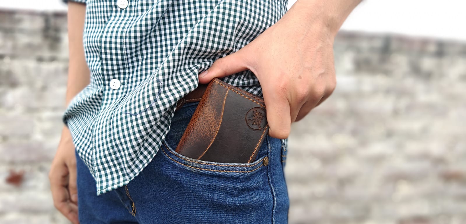 Buffalo Leather Bifold - Image 5
